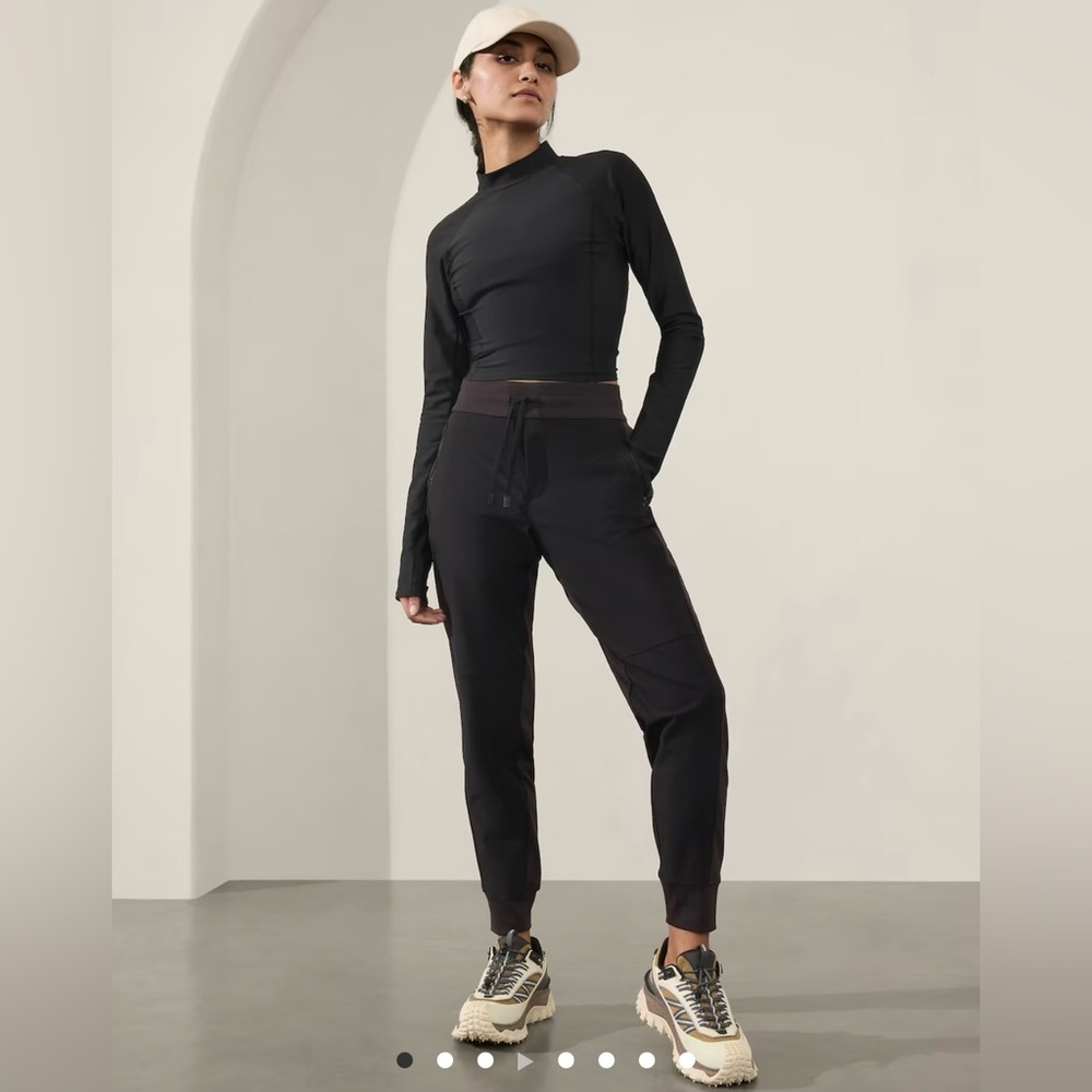 🖤Athlete headlands hybrid trek joggers🖤